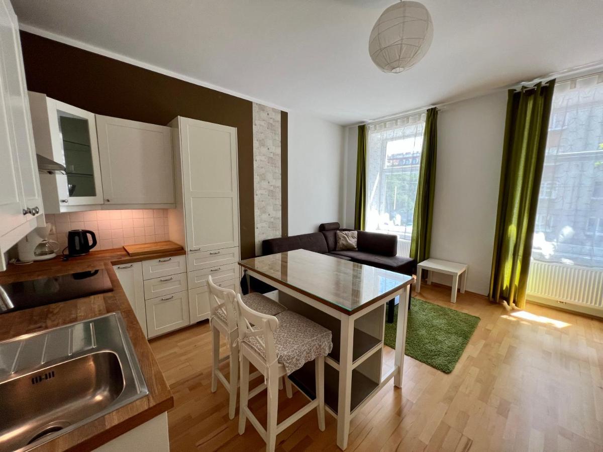 Cozy 2-Room Apartment Βιέννη Εξωτερικό φωτογραφία